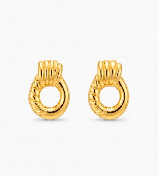 ELEGANT EARRING