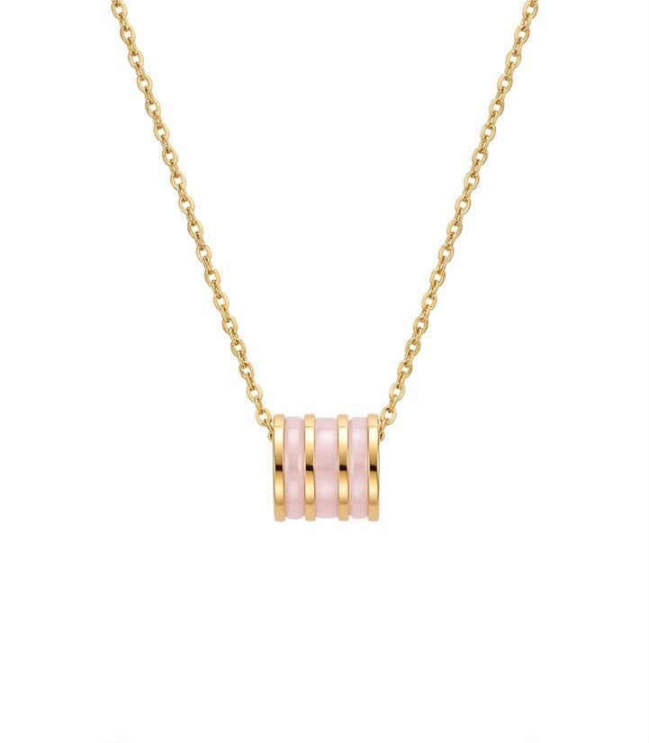 ELEGANT NECKLACE