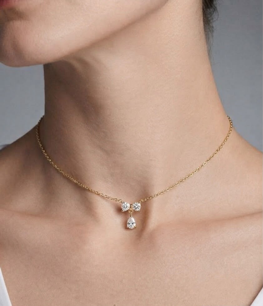 BOW SHAPED NECKLACE