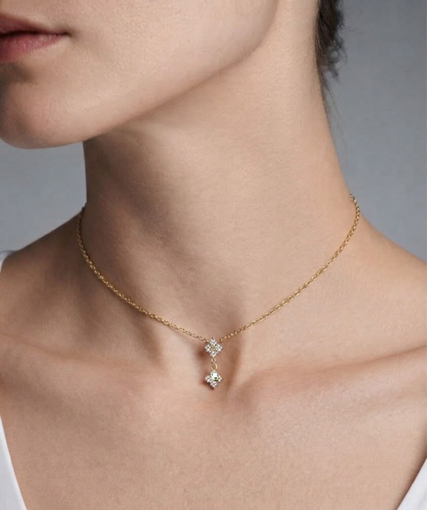 ELEGANT NECKLACE