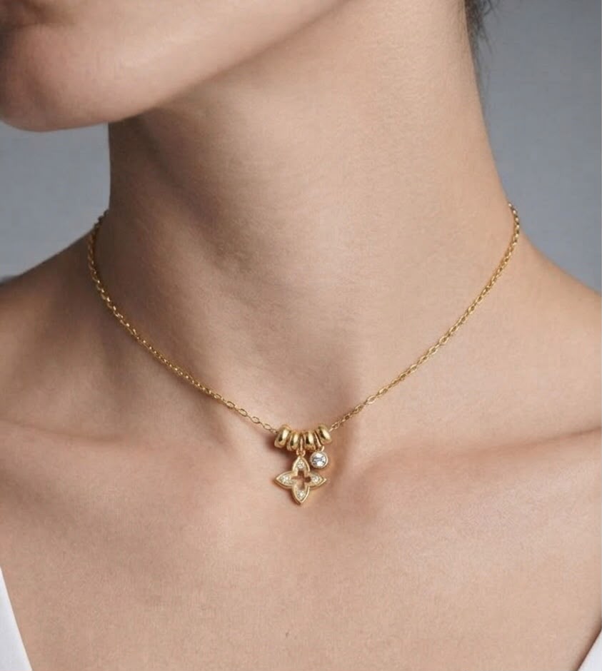 ELEGANT NECKLACE